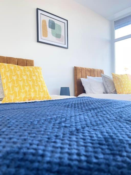 1 Bedroom Apartment - Flitwick - Contractor Friendly - Tourist Ready - Full Kitchen - Wifi - Smart Tv - Sofa Bed - Free Parking - Ideal For Short Or Long Stays Экстерьер фото