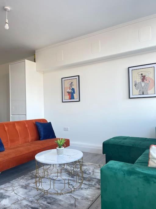1 Bedroom Apartment - Flitwick - Contractor Friendly - Tourist Ready - Full Kitchen - Wifi - Smart Tv - Sofa Bed - Free Parking - Ideal For Short Or Long Stays Экстерьер фото