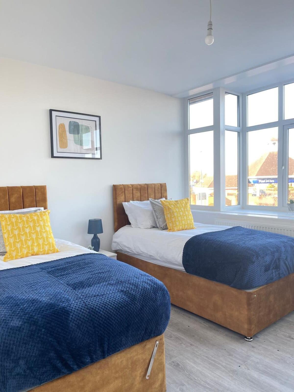 1 Bedroom Apartment - Flitwick - Contractor Friendly - Tourist Ready - Full Kitchen - Wifi - Smart Tv - Sofa Bed - Free Parking - Ideal For Short Or Long Stays Экстерьер фото